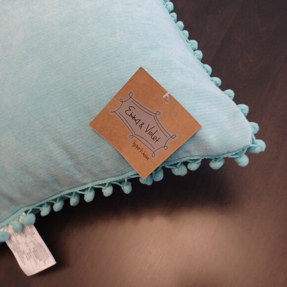 Emma & Violet Decorative Accent Pillow 15.5 x 15.5 NWOT - Picture 4 of 5